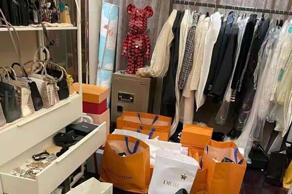 仁布县回收一线品牌衣服